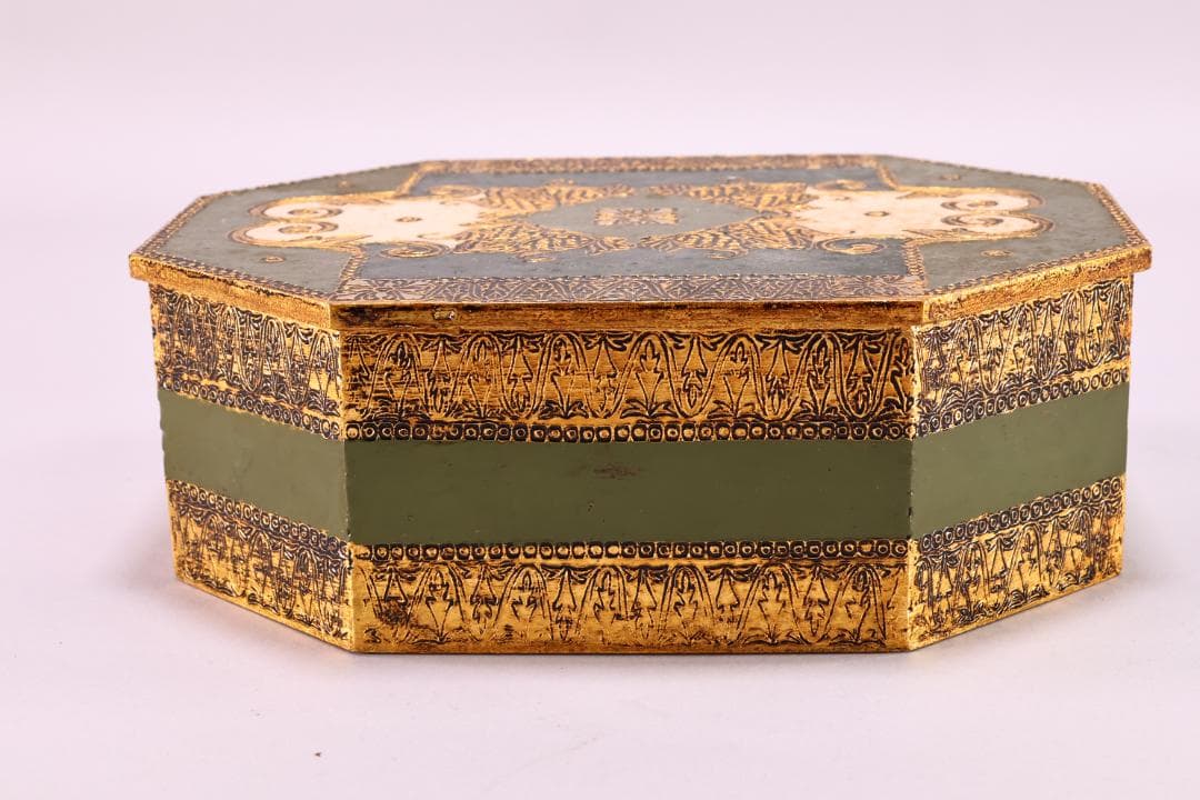 アンティーク雑貨　イタリア金箔工芸 デコ フィオレンティーノ　トレイ　小箱　冊子