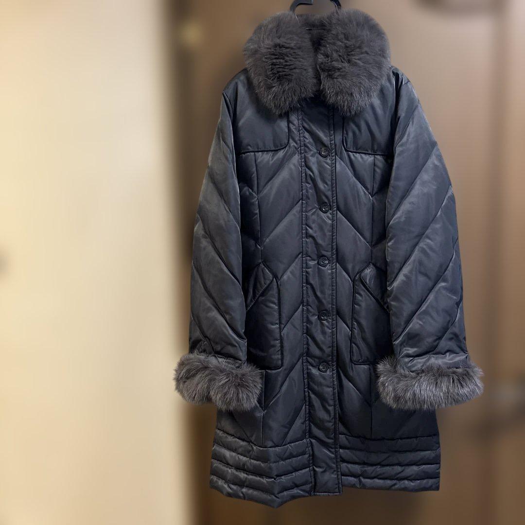 Aquascutumダークグレー ダウンロングコートファー付き/Lサイズ