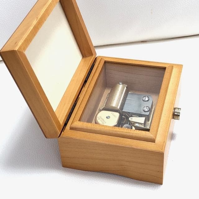 超美品★オルゴール社 宝石箱型オルゴール 曲は「キセキ」 旅立ちの記念に！