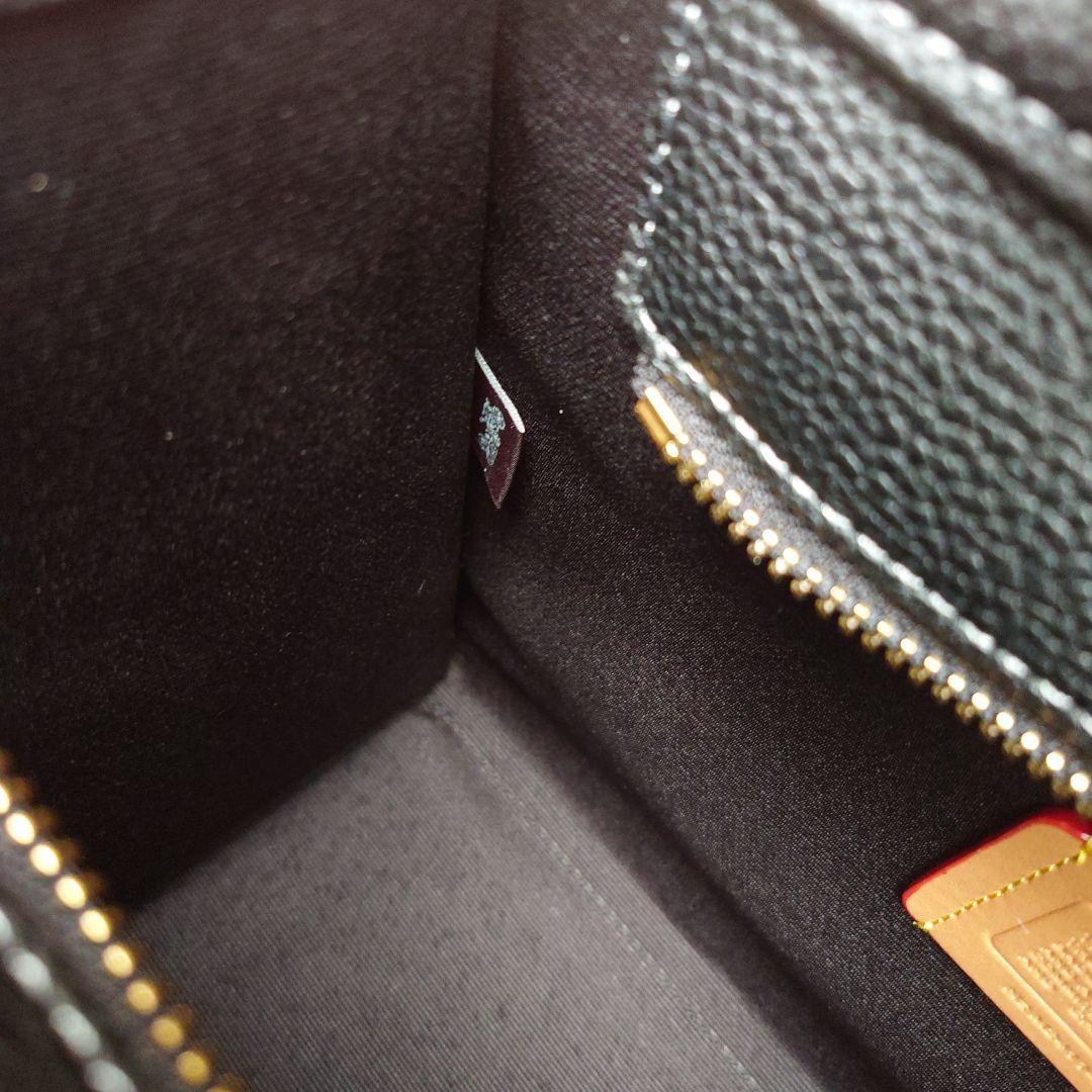 ✨COACH ✨新品ブラックトートショルダーストラップ付きバッグCAM66‼️