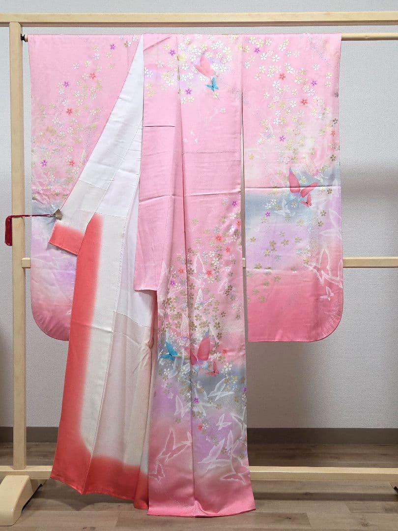 B◆着物くつろぎ 蝶々模様 金銀彩 ピンク 桜 袷 正絹 成人式 振袖 着物