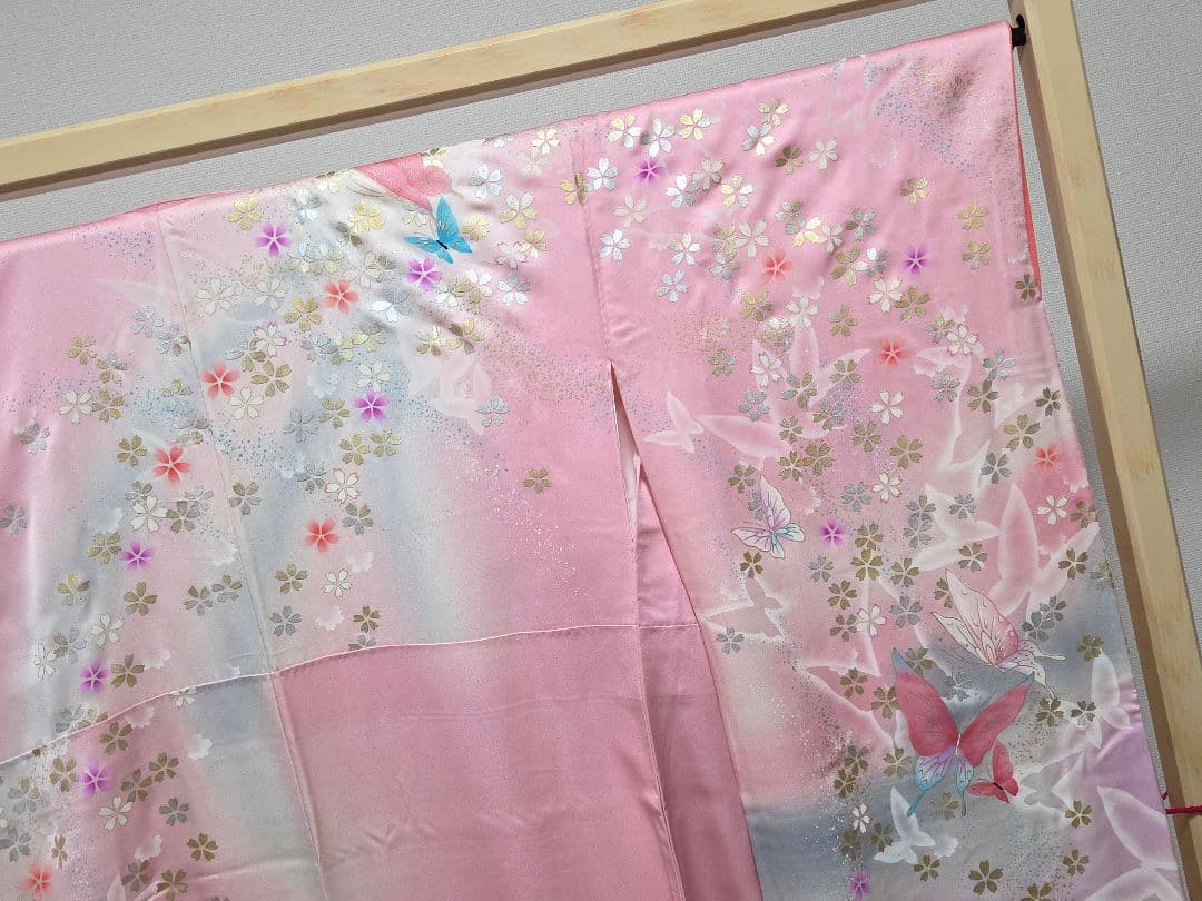 B◆着物くつろぎ 蝶々模様 金銀彩 ピンク 桜 袷 正絹 成人式 振袖 着物