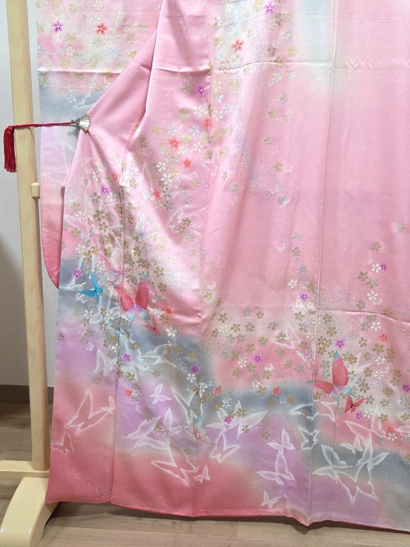 B◆着物くつろぎ 蝶々模様 金銀彩 ピンク 桜 袷 正絹 成人式 振袖 着物
