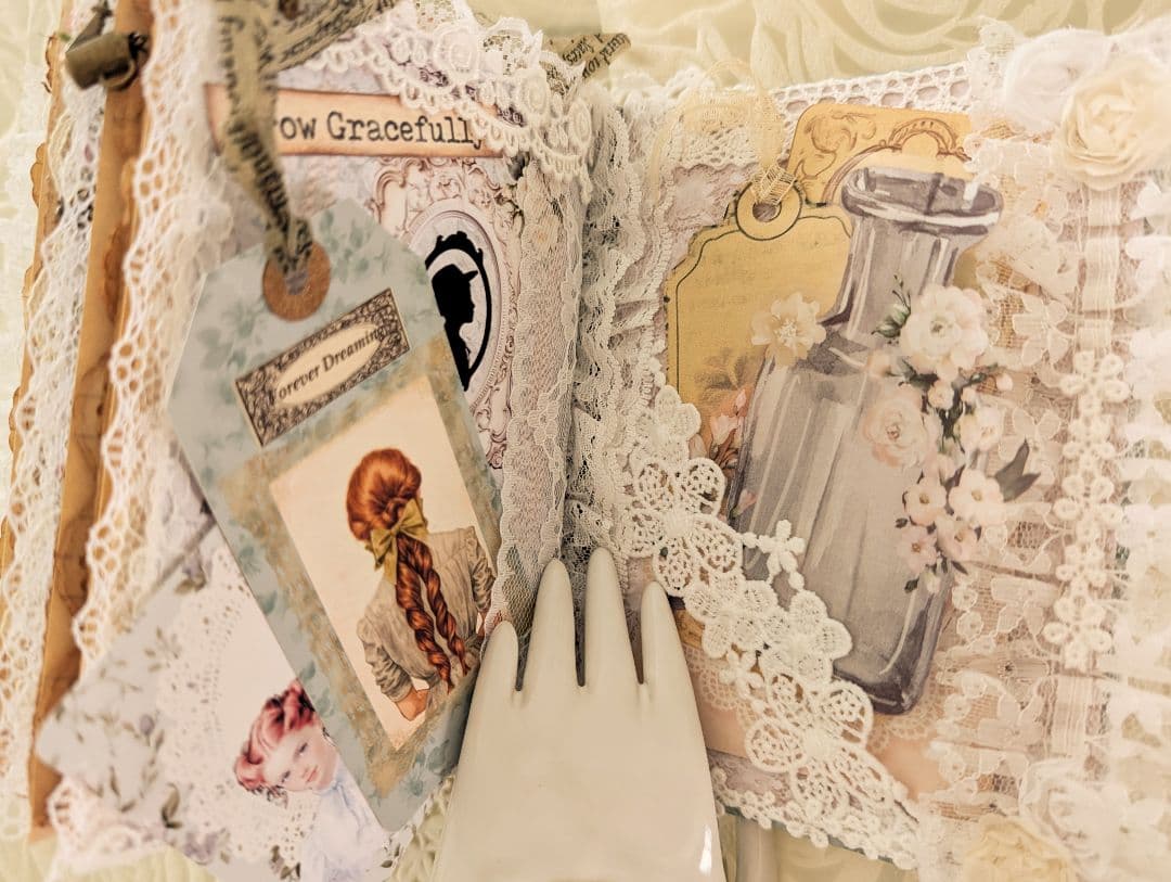 永遠の少女Anneのロマンチックジャンクジャーナル✨The Moments✨