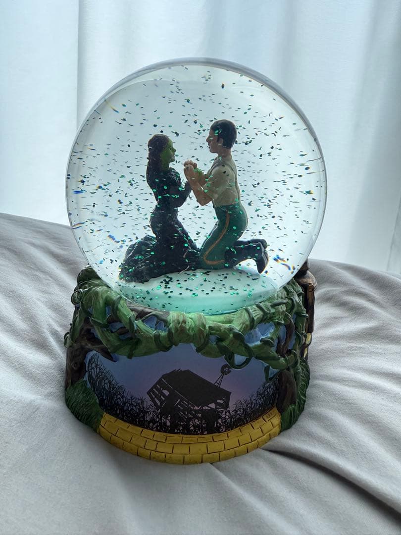 【ニノミー】Wicked スノードーム オルゴール ブロードウェイ