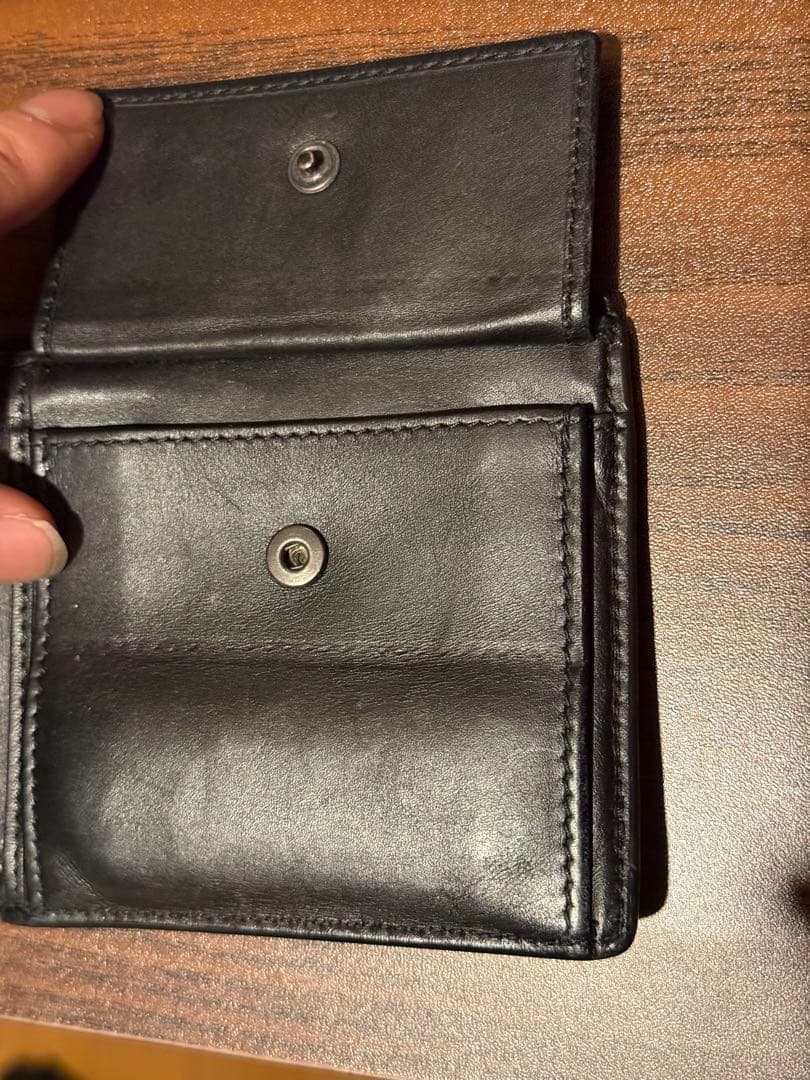 黒 レザー 編み込み 二つ折り財布