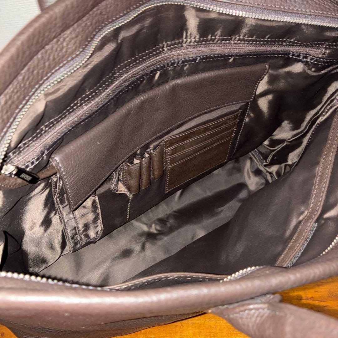 BREE ブリー A4収納 肩掛け可　ビジネスバッグ トートバッグ レザー 本革