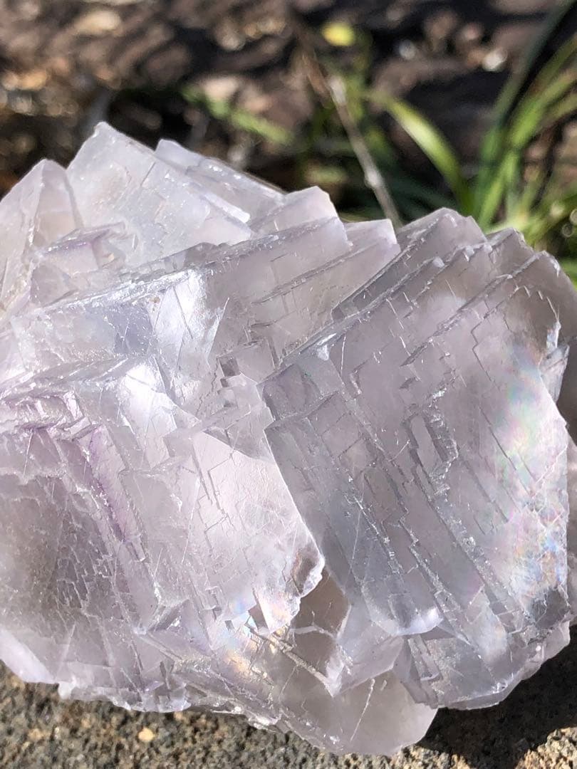 323g 極みの逸品　虹入り　超レア 大きい　存在感抜群　フローライト