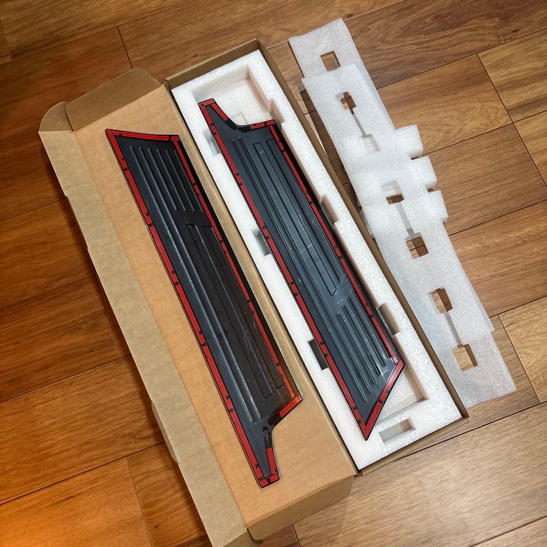 シエンタ 10系　カーボン調　サイドステップスカッフプレート　後席側のみ