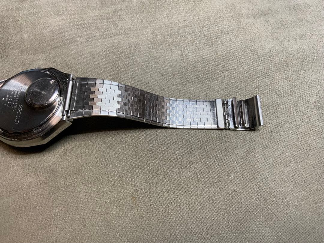 【 ゴリアテ 】SEIKO 38QTクオーツ 3803-7080