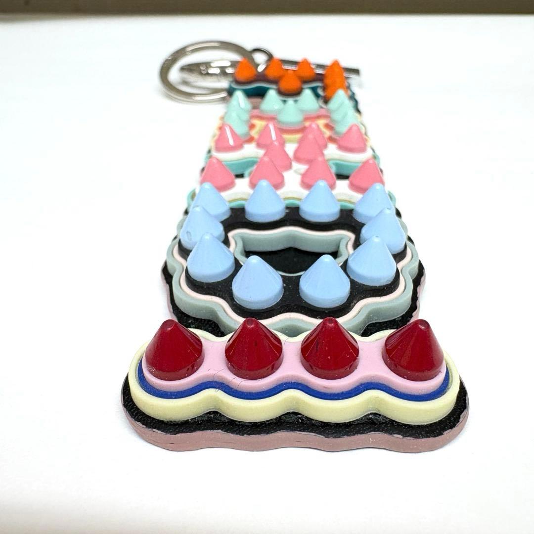 FENDI　フェンディ ロゴ　スタッズ チャーム　キーホルダー　USB付