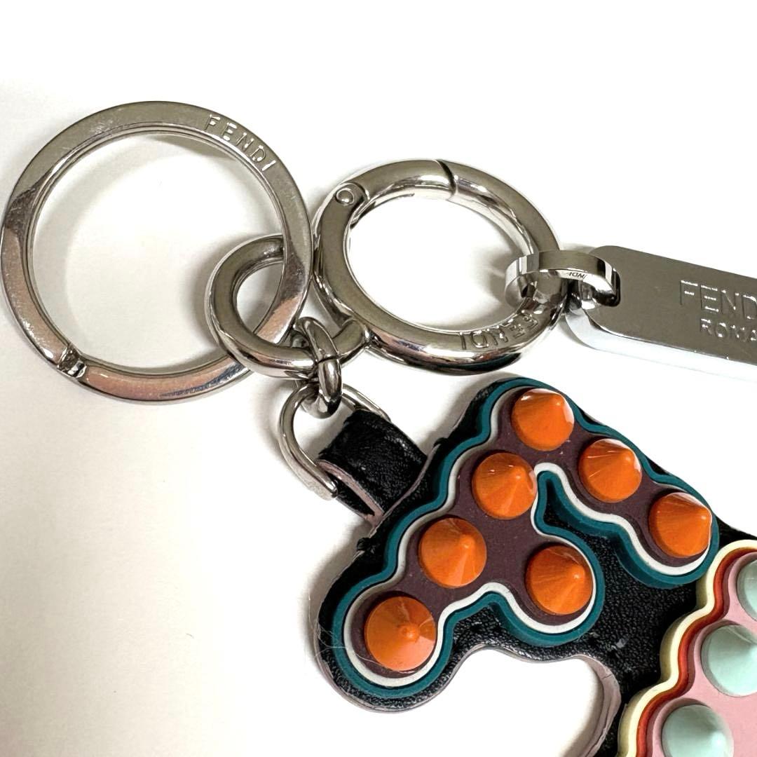 FENDI　フェンディ ロゴ　スタッズ チャーム　キーホルダー　USB付
