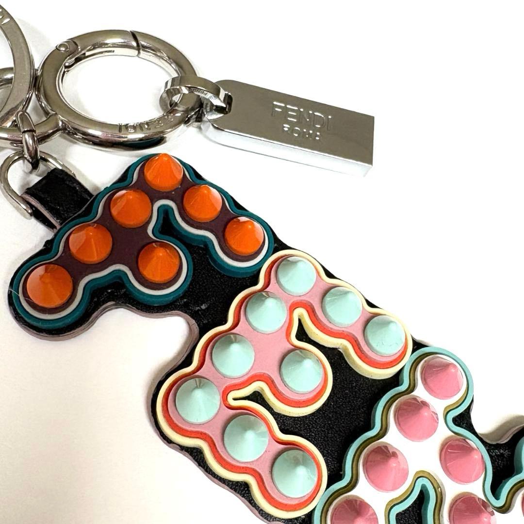 FENDI　フェンディ ロゴ　スタッズ チャーム　キーホルダー　USB付