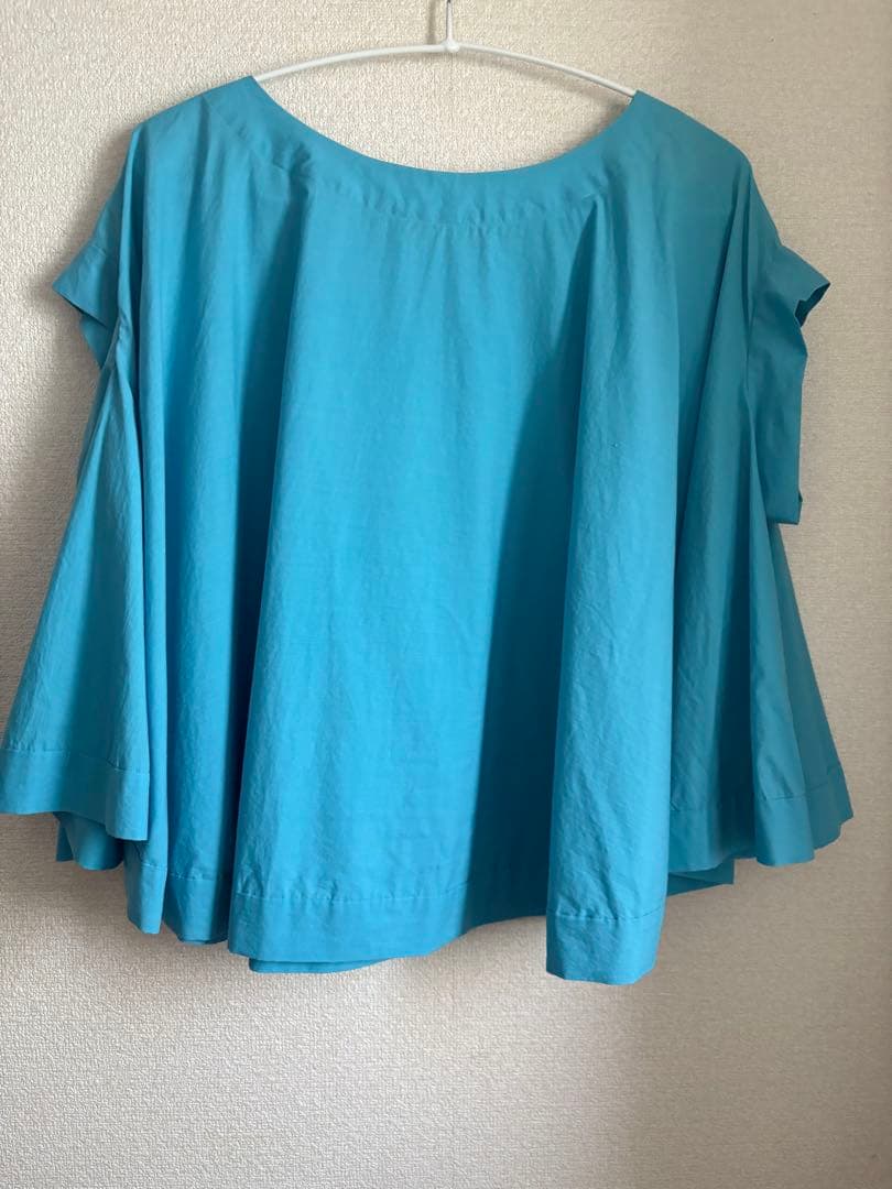 あっちゃん様　新品同様！ミナペルホネン　円形型ブラウス