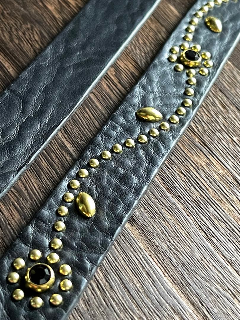 スタッズナローロングベルト　24mm 真鍮　シボ　フラワー　HTC CALEE