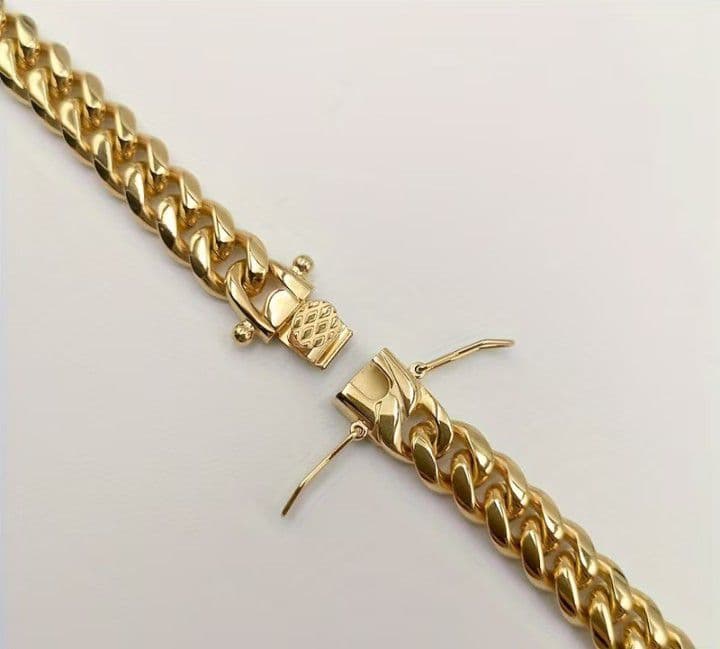 ゴールドネックレス マイアミ キューバン リンク チェーン 18K刻印あり