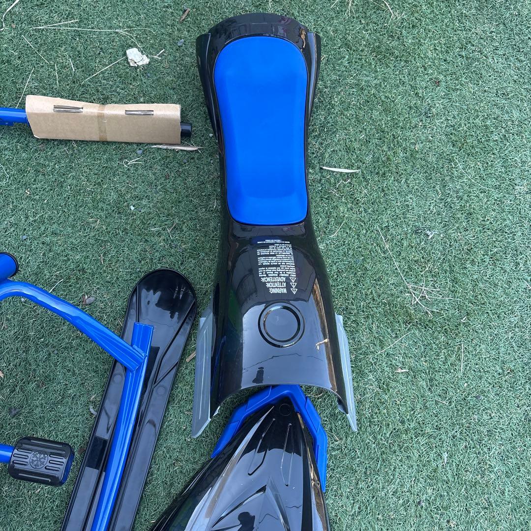 YAMAHA 　APEX スノーモービル型　ソリ　子ども用