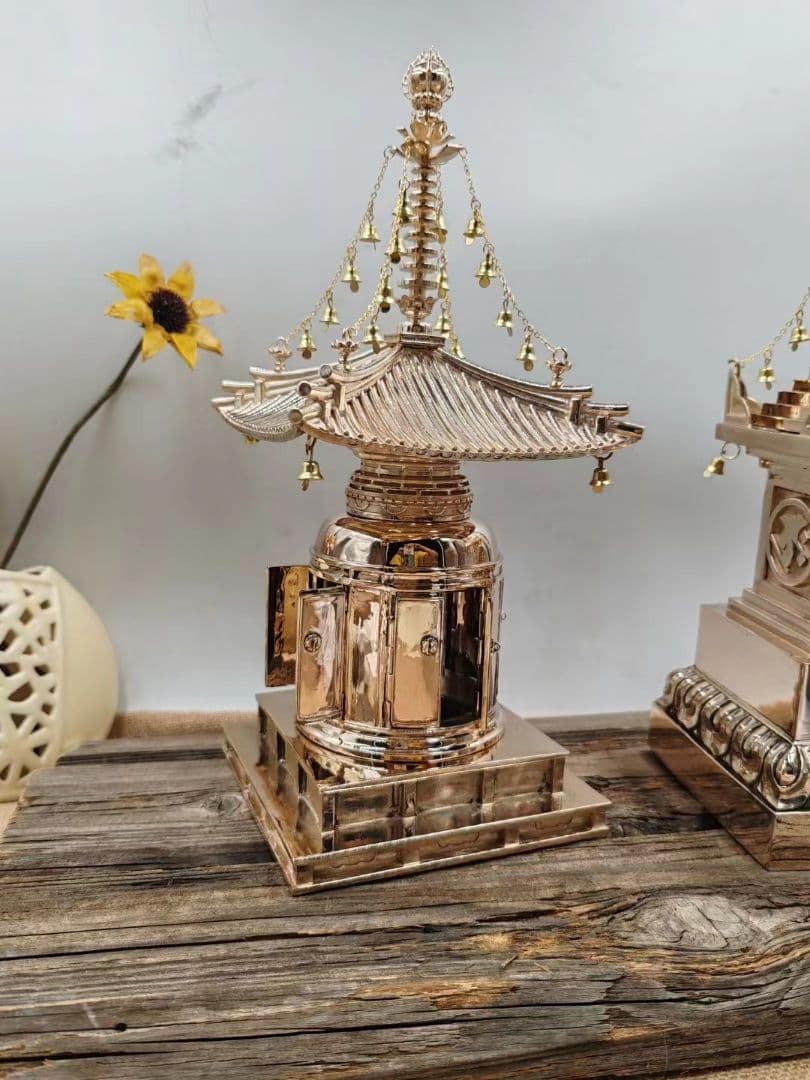 【修縁堂】密教法具 真言宗 根本塔 ドアは開けられます 密教法具 古美術品