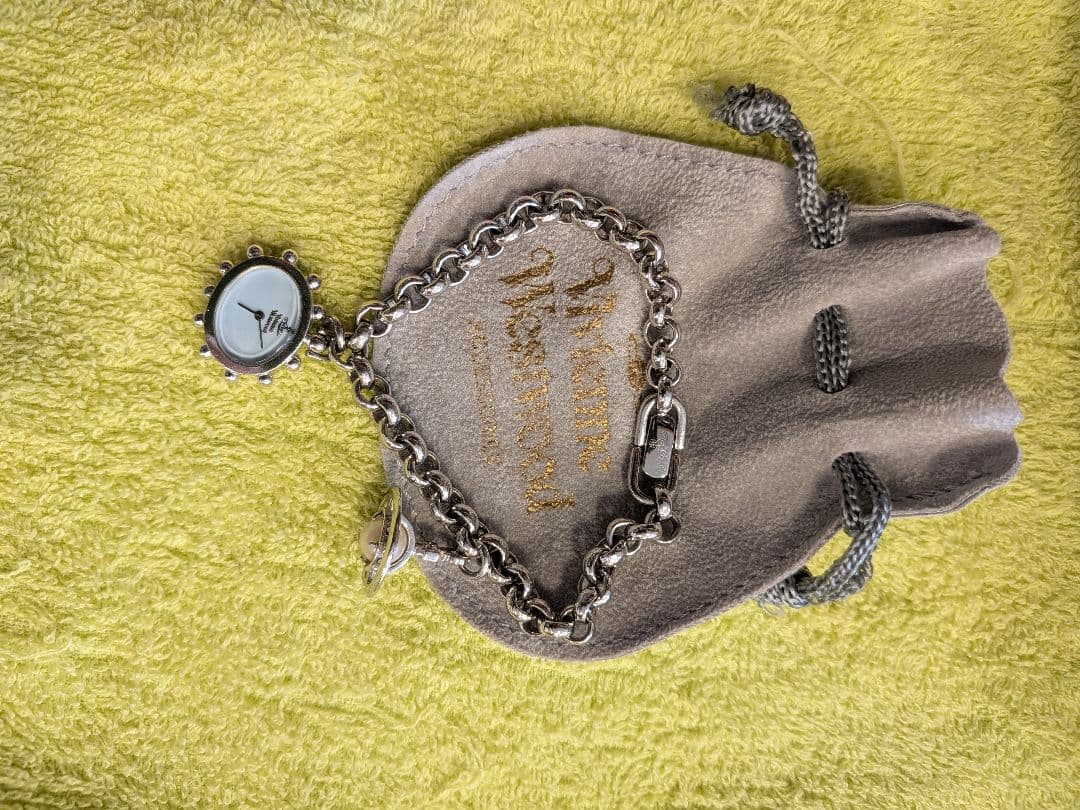 Vivienne Westwood 時計付きブレスレット