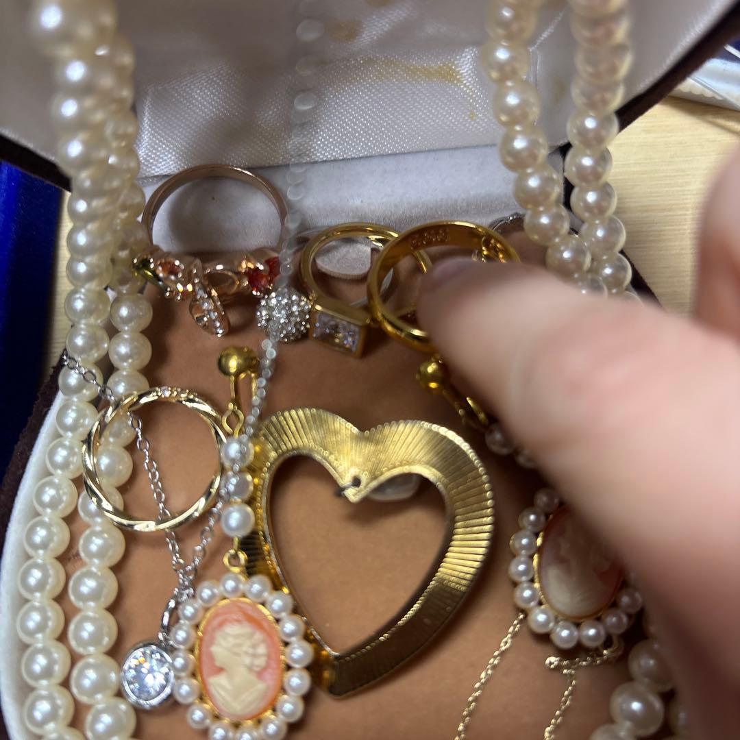 遺品生前整理アクセサリーセットまとめ売り ブローチ　K18など