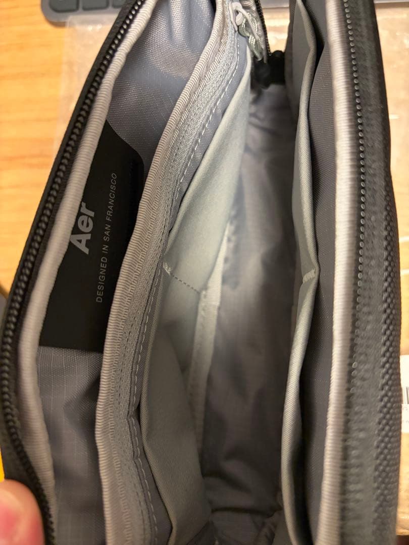 新品　未使用　Aer Slim Pouch2