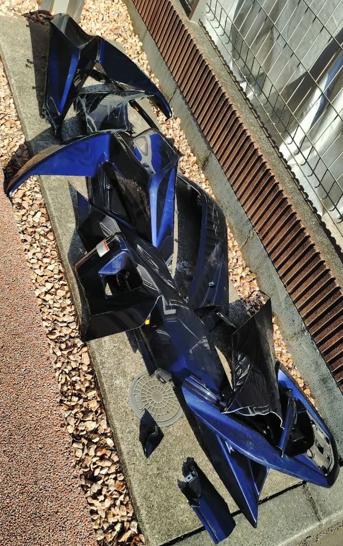 PCX125　JF56純正カウルセット（破損あり）