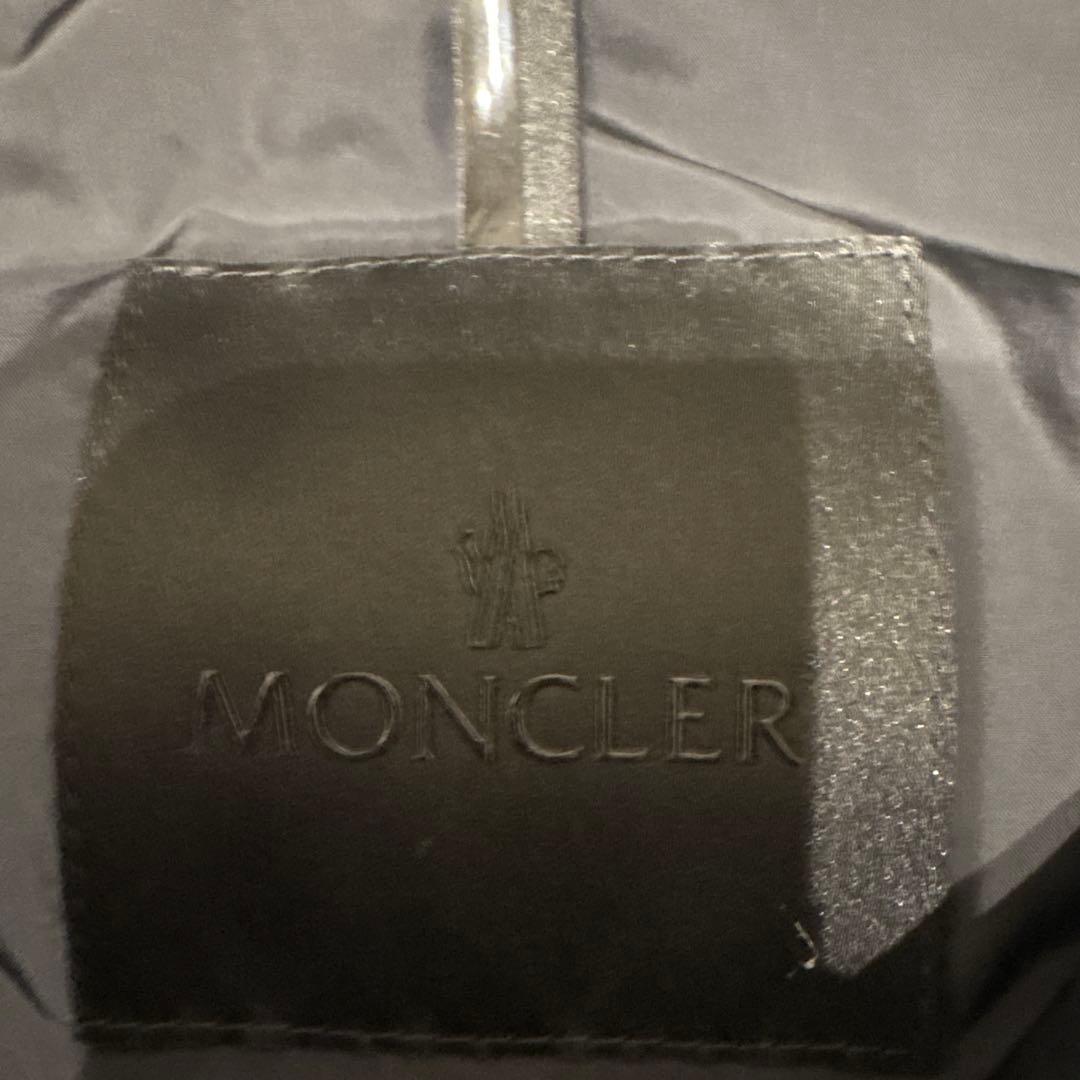 【美品】モンクレールBARRAUX ダウンベスト