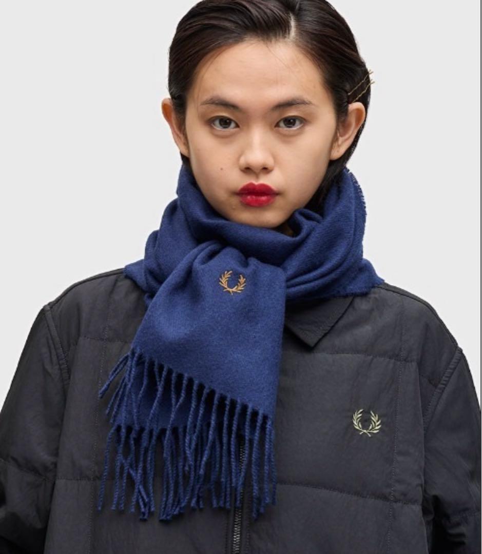 Fred Perry ネイビーマフラー フリンジ付き
