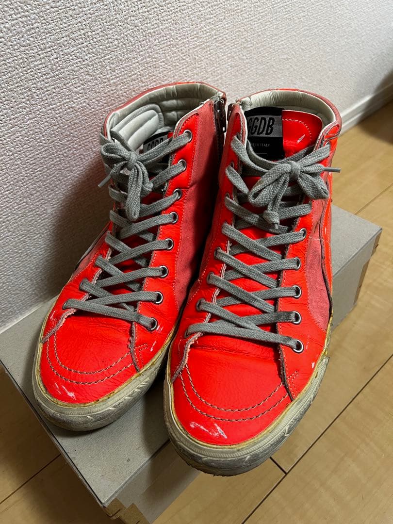 goldenスニーカー