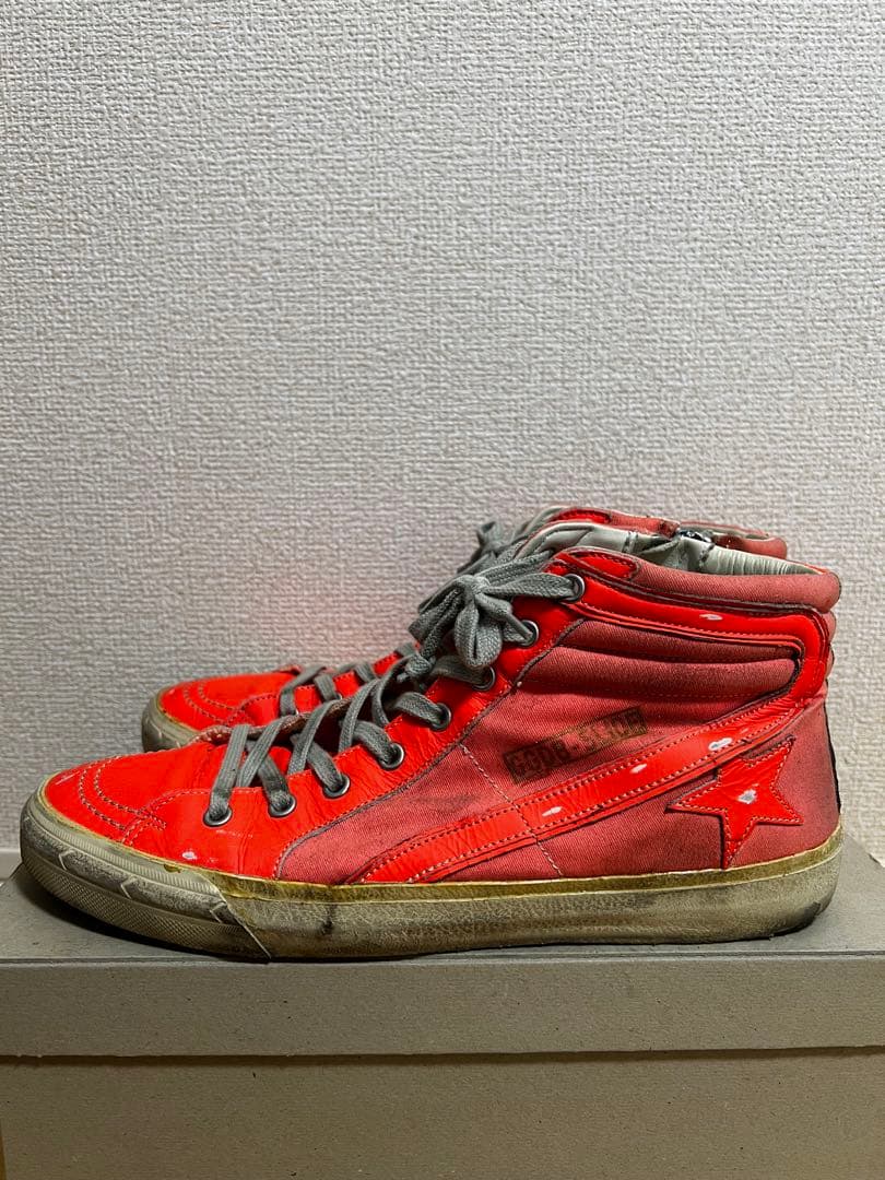 goldenスニーカー