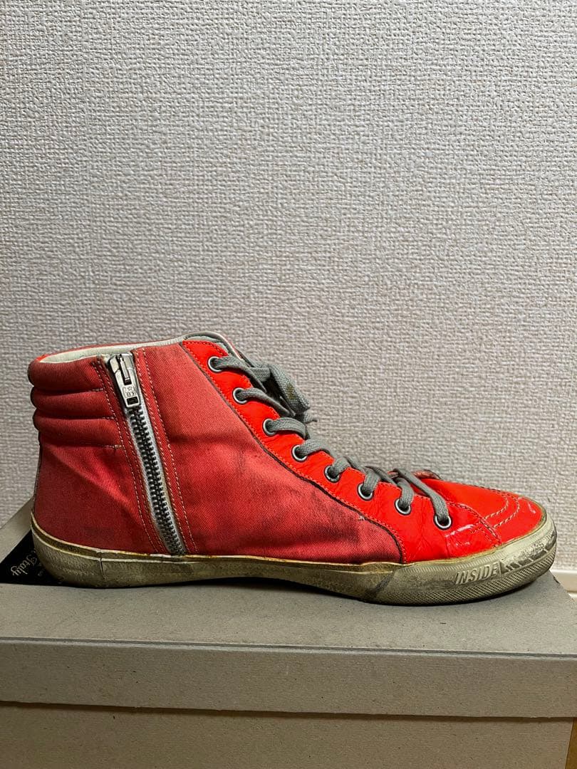 goldenスニーカー