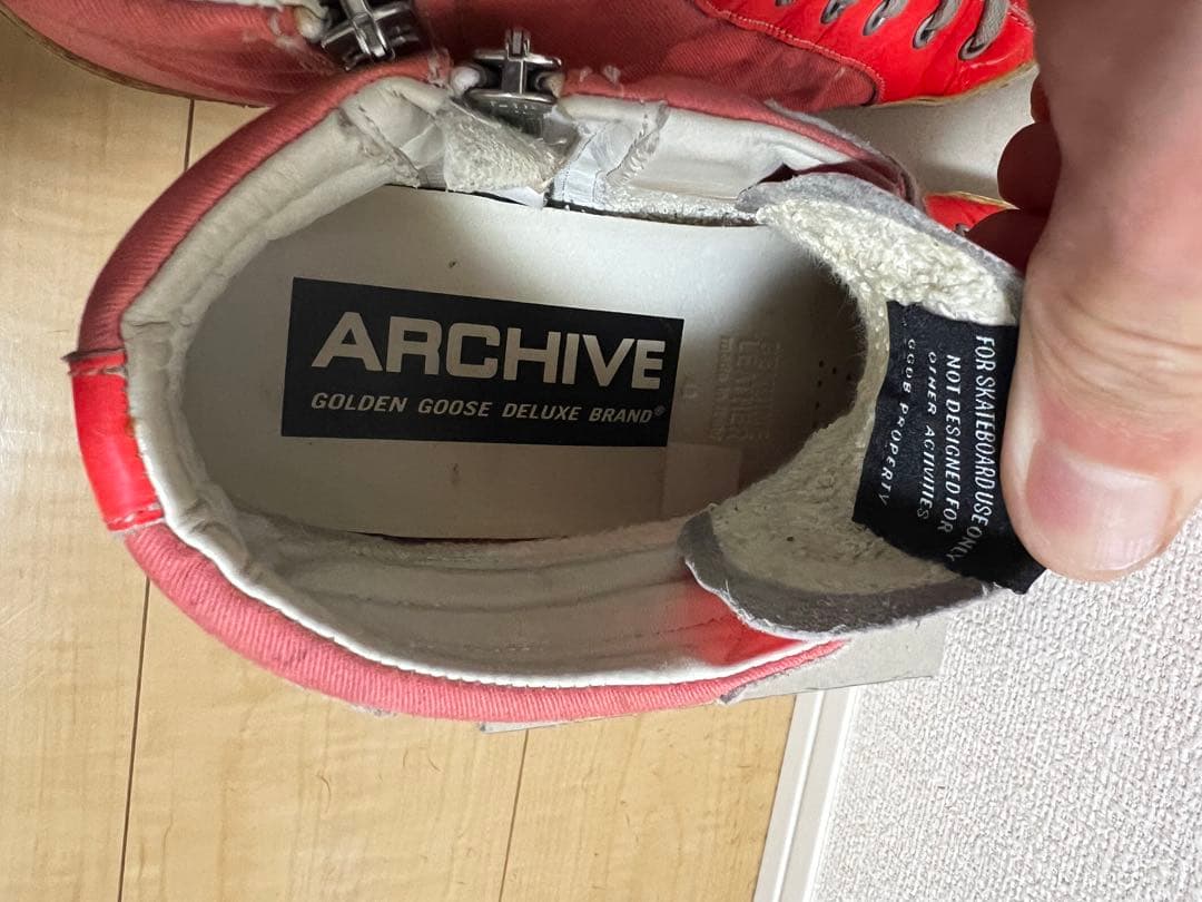 goldenスニーカー