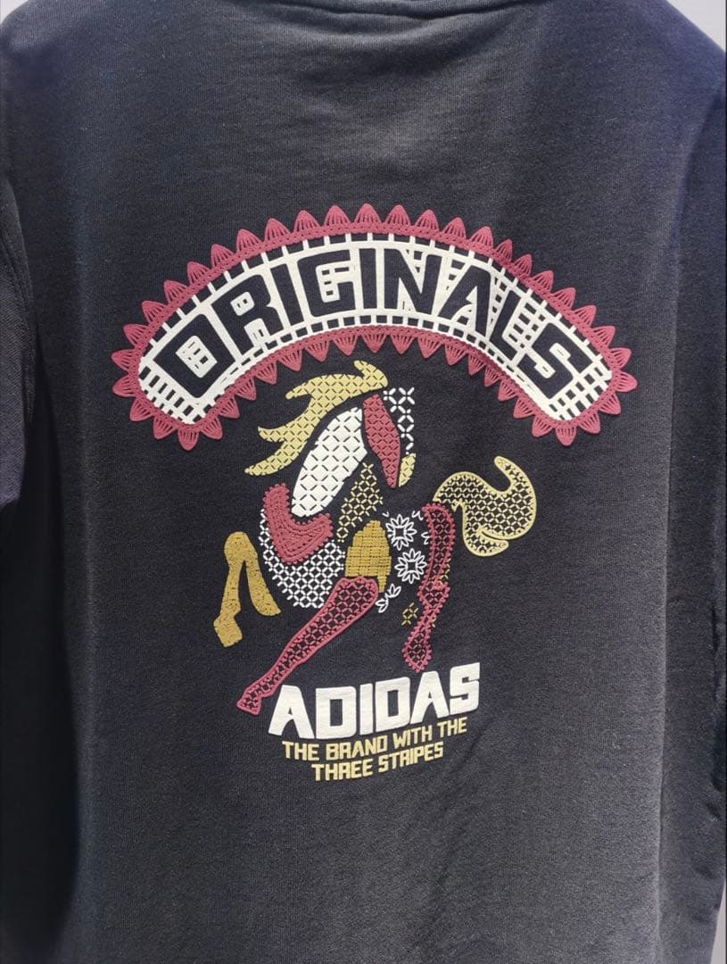 新品L Adidas FW25 CNY 馬年限定 半袖Tシャツ KT0714