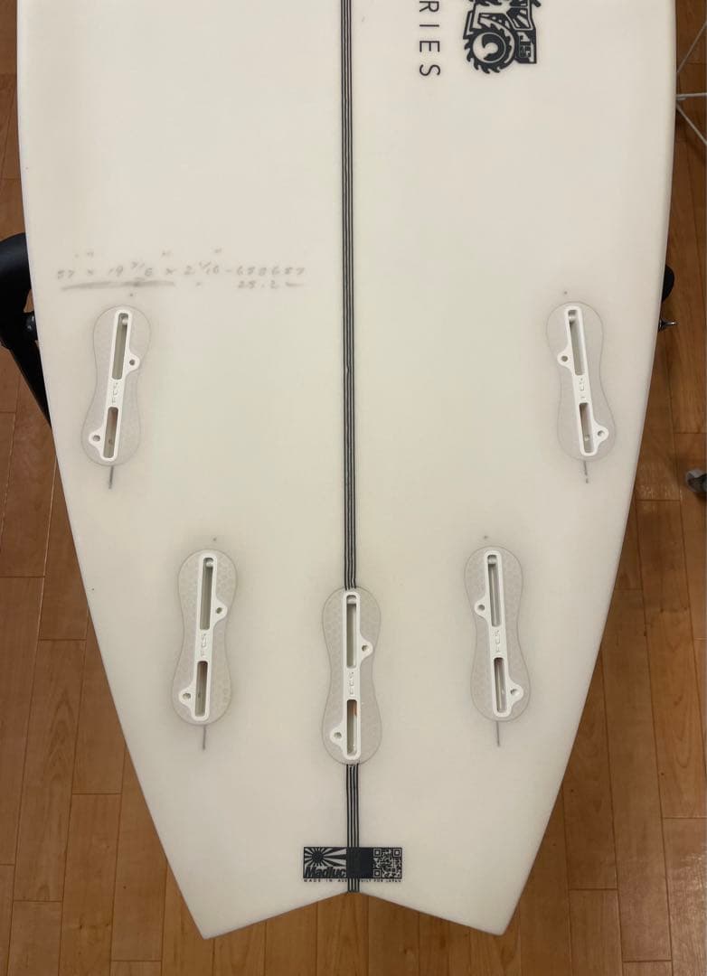 JS surf board 5”7新品未使用品 Sub Xero 日本用モデル