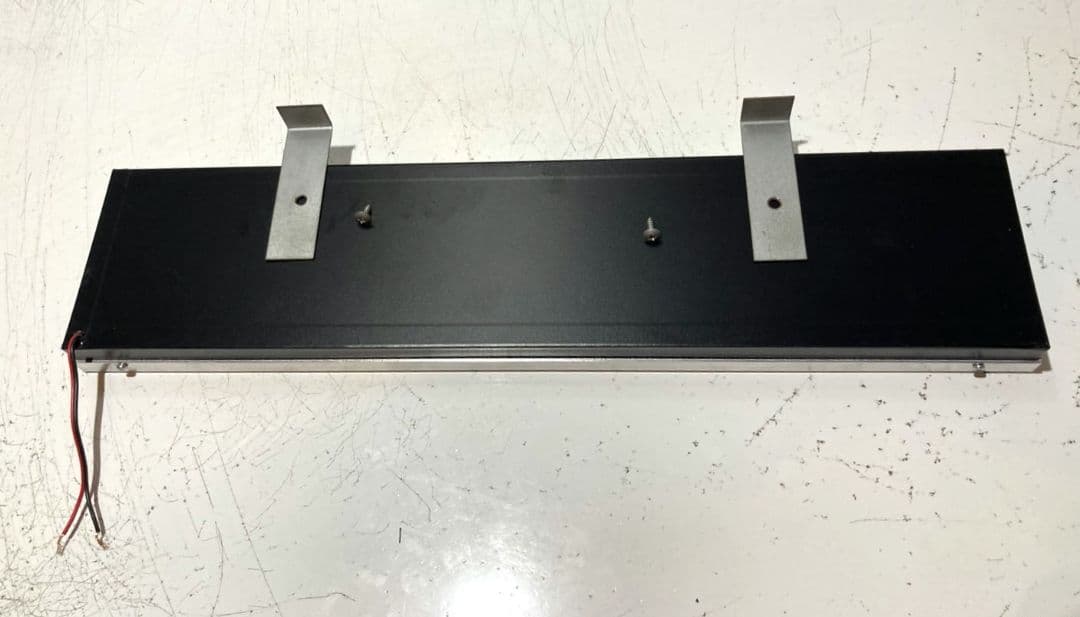 ワンマンアンドン787カーテンレール挟み込み取り付け仕様