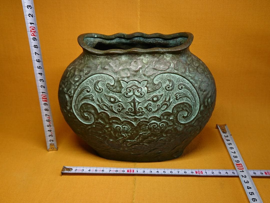 【美品】青銅　壷　銅製　古玩　花器　置物　インテリア　工芸品　美術品　A1457