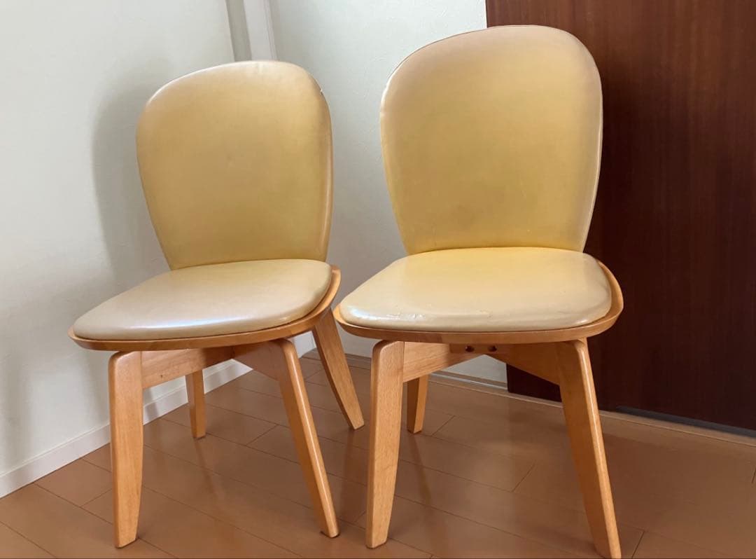 回転椅子　東洋家具　2脚セットTOYO FURNITURE 黄色　アンティーク