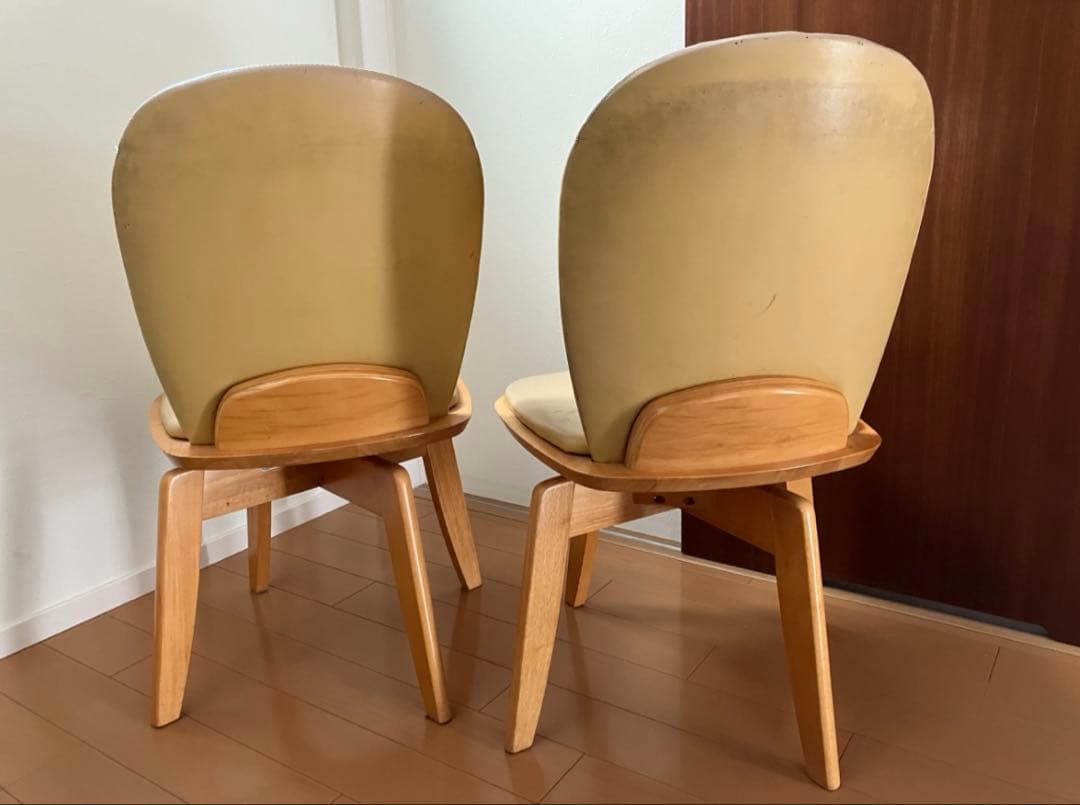 回転椅子　東洋家具　2脚セットTOYO FURNITURE 黄色　アンティーク