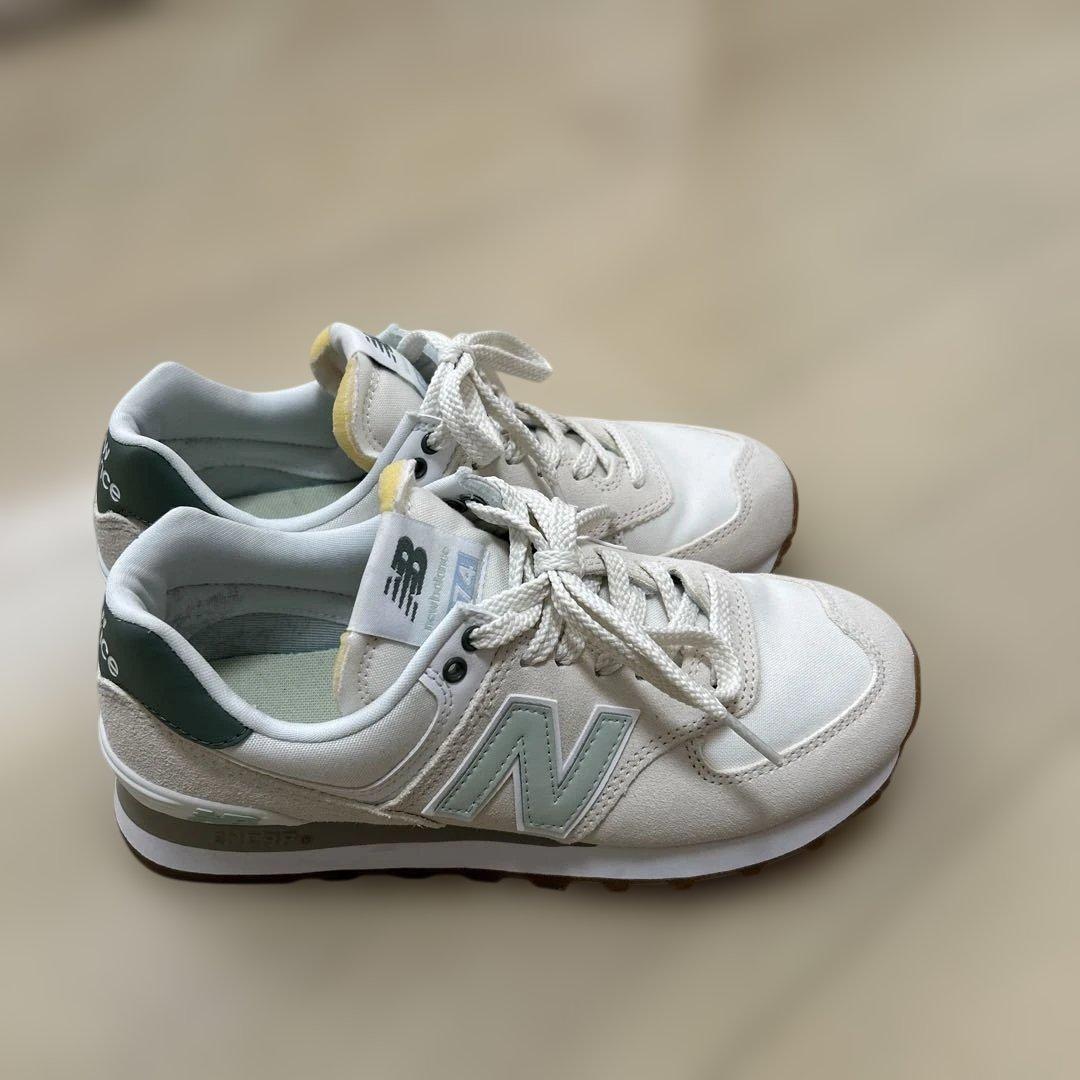 New Balance ホワイト/グリーン スニーカー