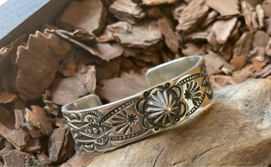 アクセサリー E-V