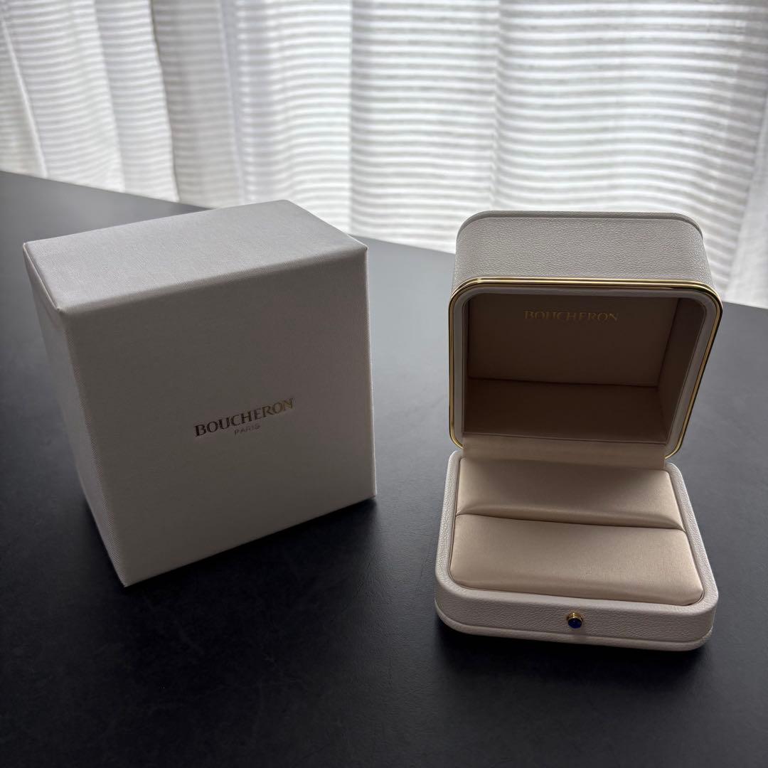 美品　Boucheron ブシュロン　リングケース　ホワイト　空箱　紙袋