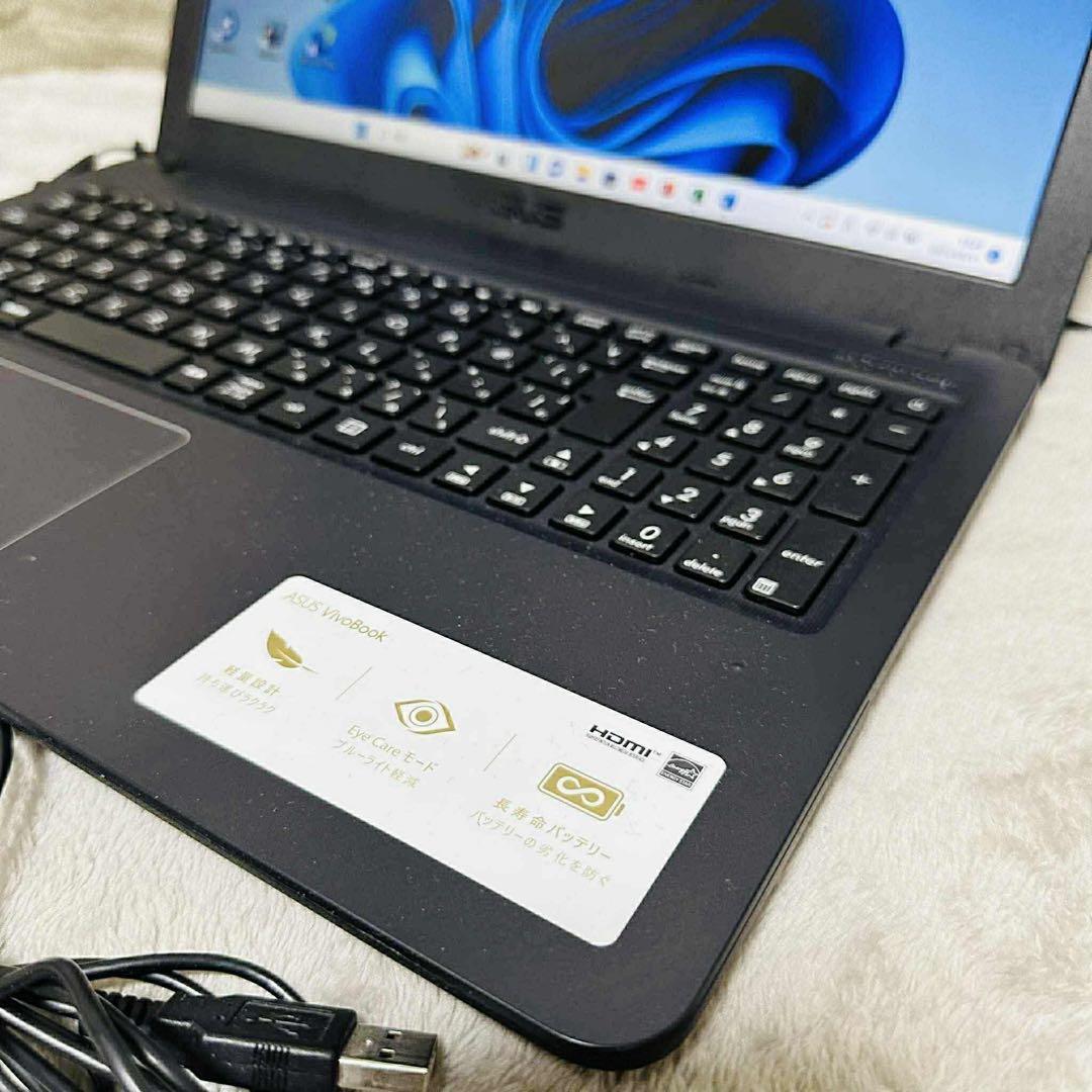 S106 ASUSノートパソコンSSDサクサク動くWindows11オフィス付き