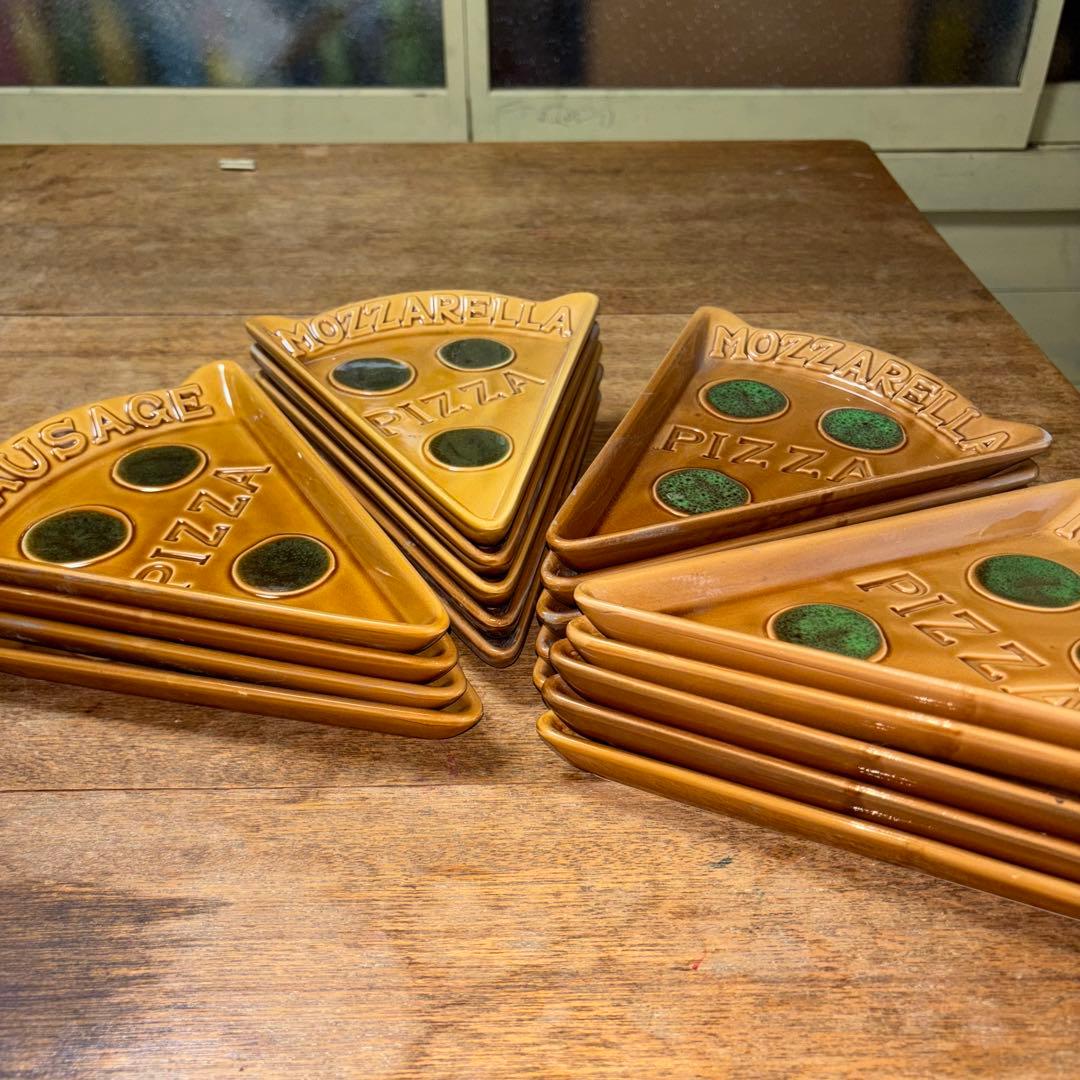 メルちゃんMozzarella15枚SAUSAGE PIZZA4枚の19枚