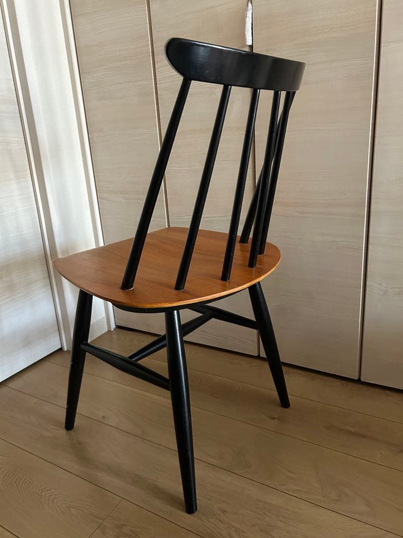 ダイニングチェア　ハルタ　haluta スポークチェア