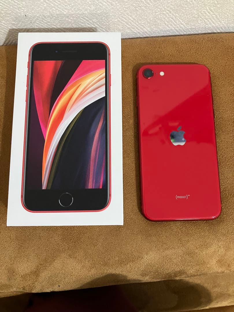よ*ー様 Apple iPhone SE (第2世代) 赤　スマホ　アイフォン