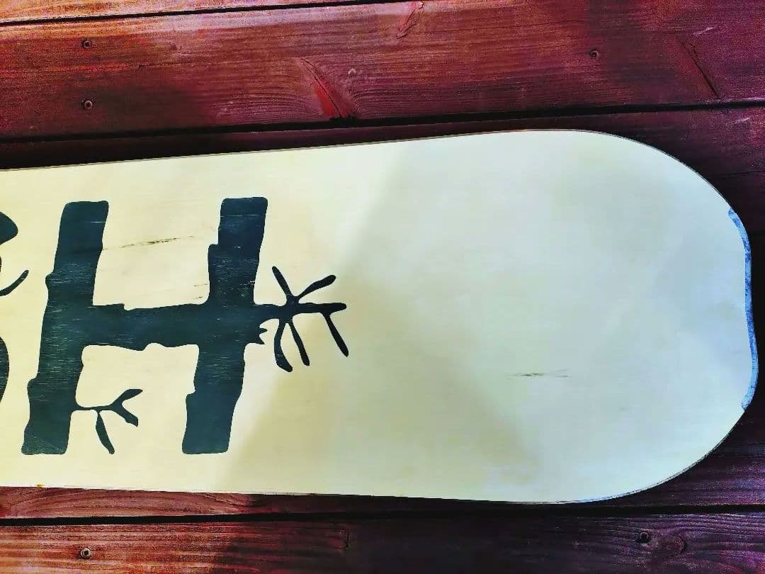 スラッシュ　キギラフ　パウダーボード　スノーボード　板