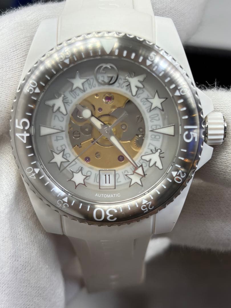 GUCCI 自動巻き時計 YA136344