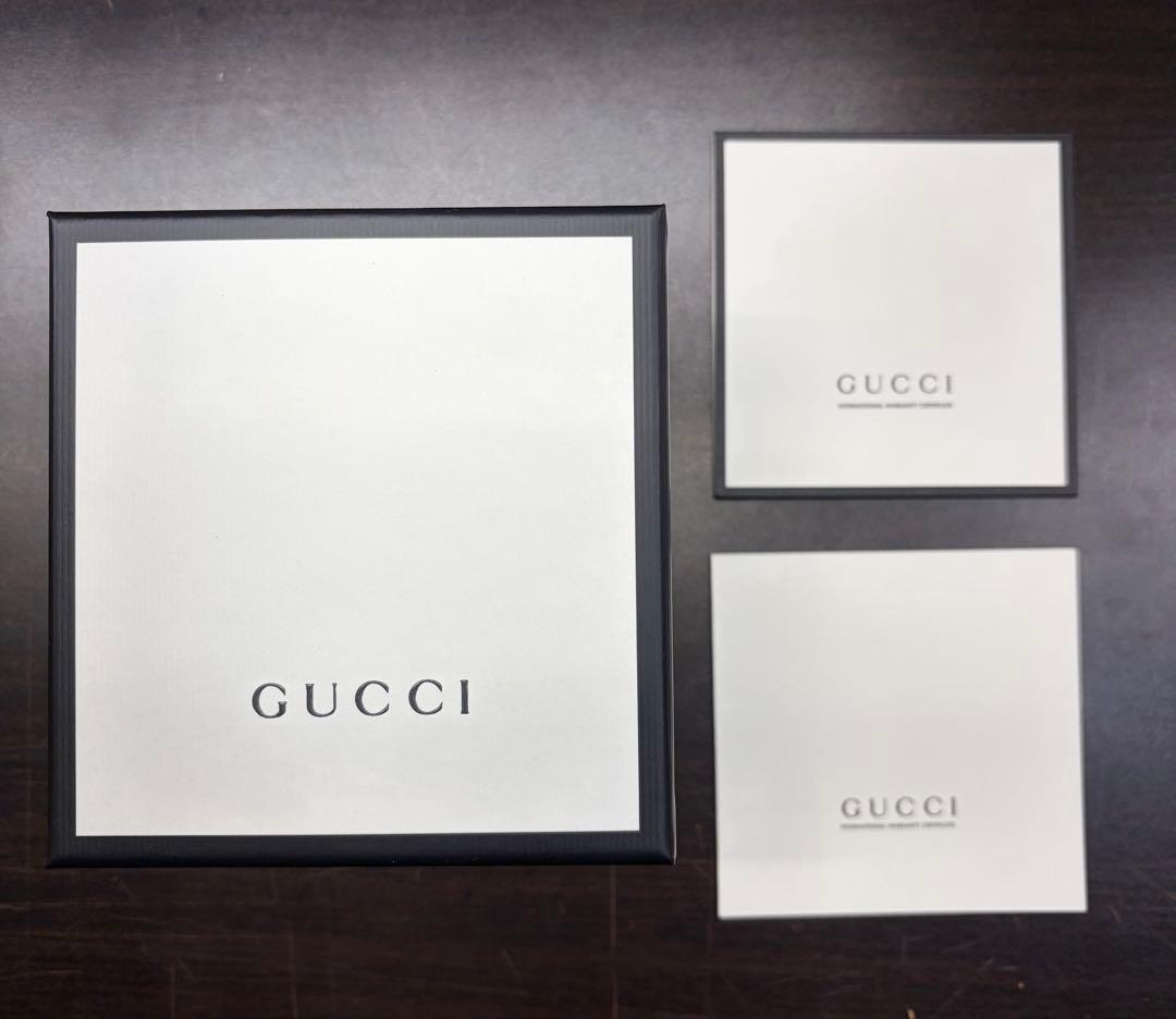 GUCCI 自動巻き時計 YA136344