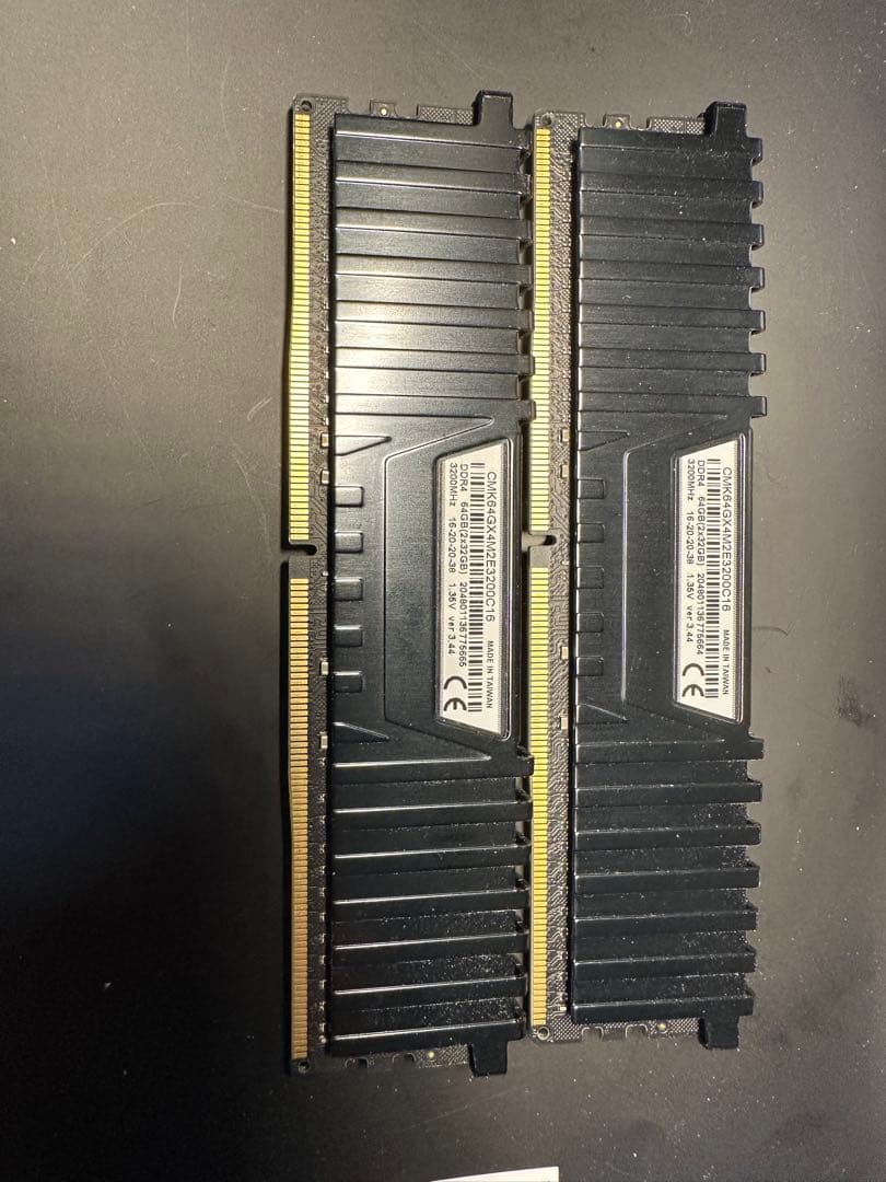 CORSAIR DDR4-3200 64GB(32GB×2) pc用メモリ
