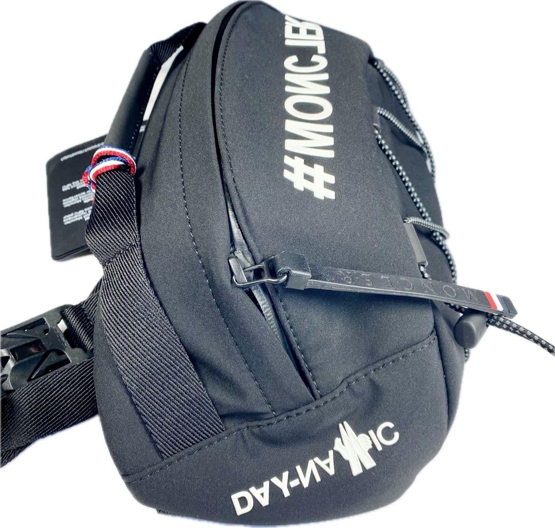 【最高峰ライン/新品】モンクレール ボディバッグ 黒 ビッグロゴ 正規品